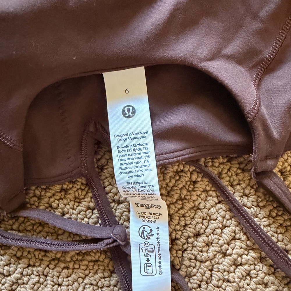 lululemon Align™ Strappy Deep-V Tank Top
Light Support, A/B Cup - Picture 4 of 4